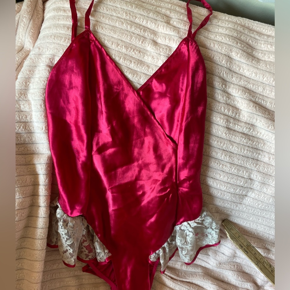 Victoria's Secret Lingerie One Piece Gold Label Size medium red beige lace photo